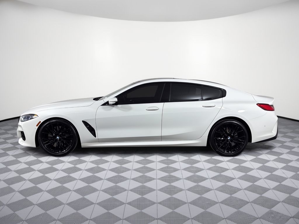 bmw 8 series 2023 WBAGV2C09PCM89690 image bmw 8 series 2023 WBAGV2C09PCM89690 image